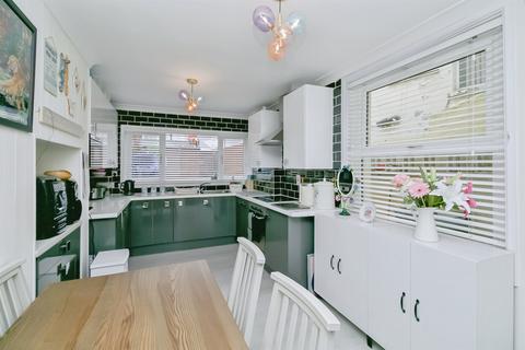3 bedroom terraced house for sale, Ivor Street, Barry