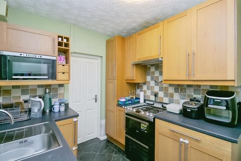 4 bedroom terraced house for sale, Evans Street, Barry