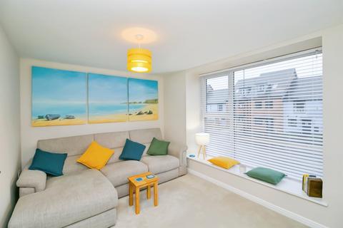 4 bedroom end of terrace house for sale, Ffordd Y Mileniwm, Barry