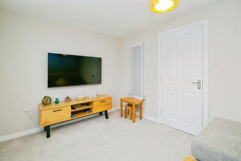 4 bedroom end of terrace house for sale, Ffordd Y Mileniwm, Barry