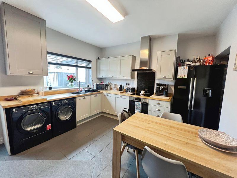 Kitchen Diner