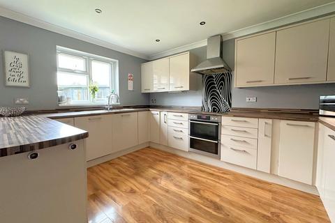 4 bedroom semi-detached house for sale, Hatherley Crescent, Fareham PO16