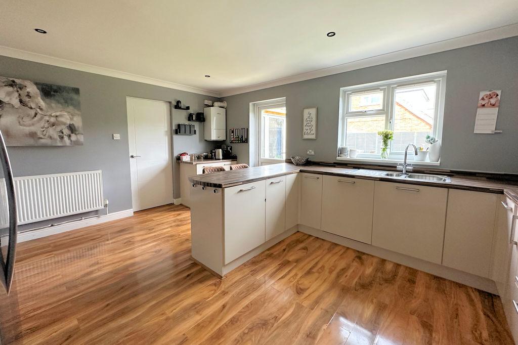 Kitchen/Breakfast