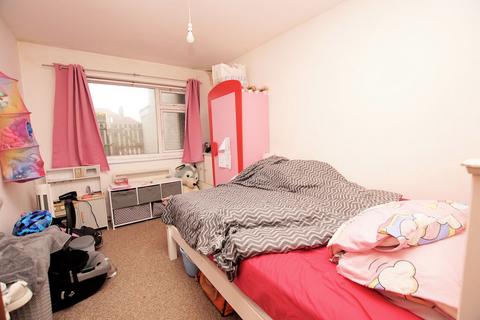 2 bedroom apartment for sale, Willam George Court, High Street, Lee-On-The-Solent, PO13