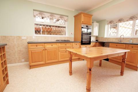 3 bedroom detached house for sale, Stubbington Lane, Stubbington, PO14