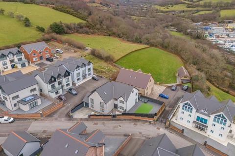 4 bedroom detached house for sale, Abergarw Meadow , Bridgend  CF32