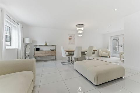 4 bedroom detached house for sale, Abergarw Meadow , Bridgend  CF32