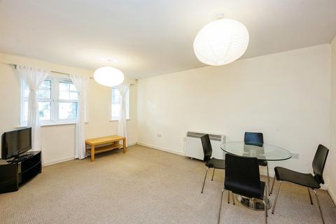 2 bedroom ground floor flat for sale, Park Street, Bridgend