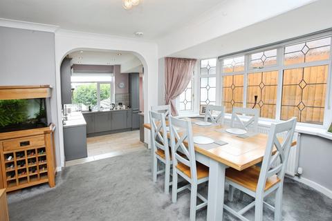 3 bedroom detached bungalow for sale, Highfield Road, Pontllanfraith, Blackwood