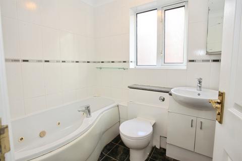 4 bedroom detached house for sale, Bron Las, Penpedairheol, Hengoed