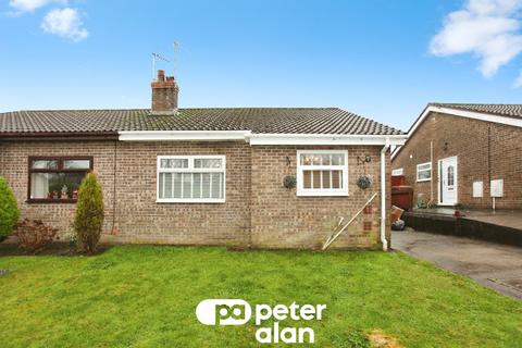 2 bedroom semi-detached bungalow for sale, Manorbier Close, Grove Park, BLACKWOOD
