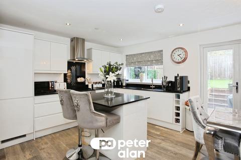 undefined, Albertina Road, Newbridge, Newport