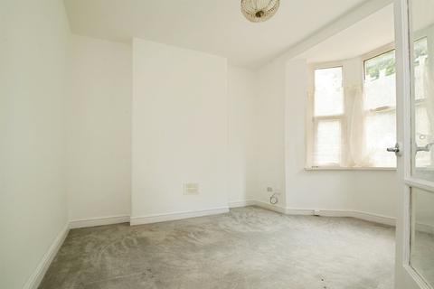 6 bedroom terraced house for sale, Ferry Road, Cardiff