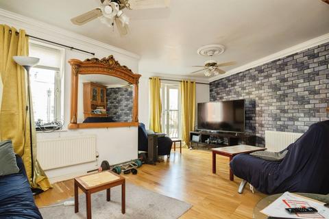 1 bedroom apartment for sale, Taffs Mead Embankment, Cardiff