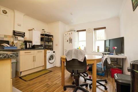 2 bedroom flat for sale, Virgil Court, Cardiff
