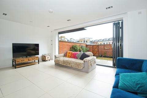 3 bedroom end of terrace house for sale, Lower Church Street, Chepstow