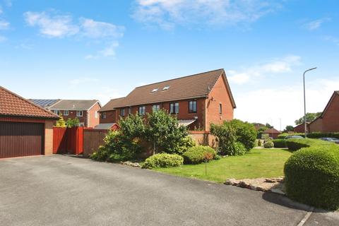 3 bedroom end of terrace house for sale, Valentine Lane, Chepstow