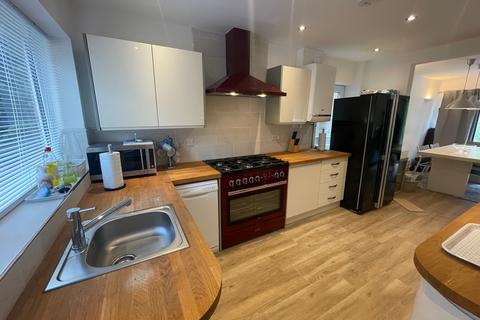 undefined, Grove Park, Pontnewydd, Cwmbran