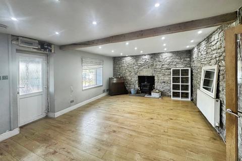 undefined, Elizabeth Row, Talywain, Pontypool