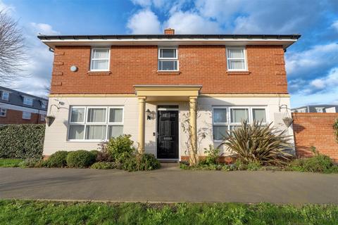 4 bedroom detached house for sale, Heath Way, Shenley, Radlett