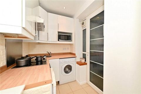 1 bedroom apartment to rent, Portsea Hall, Portsea Place