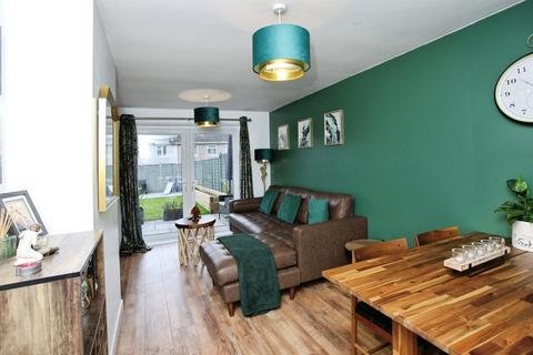 2 bedroom terraced house for sale, Llandenny Walk, Cwmbran