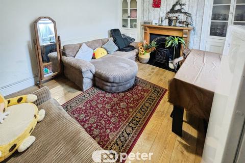 3 bedroom end of terrace house for sale, Windsor Road, Griffithstown, PONTYPOOL