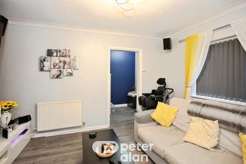 2 bedroom end of terrace house for sale, Court Farm Road, Llantarnam, Cwmbran