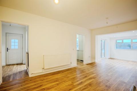 undefined, Heol Padarn, New Inn, Pontypool