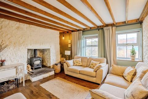 undefined, Long Row, Llanelly Hill, ABERGAVENNY