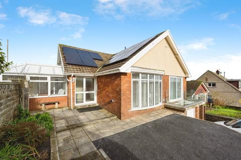 3 bedroom detached bungalow for sale, Cleviston Park, Llangennech, Llanelli