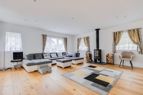 undefined, Heol Y Delyn, Lisvane, Cardiff
