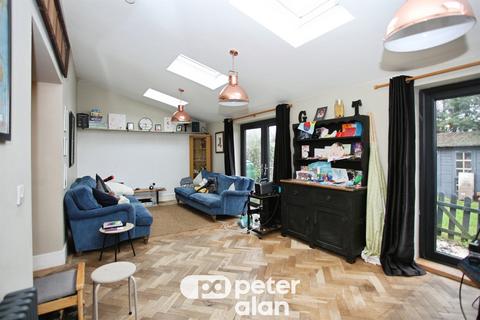 undefined, Heol Hir, Llanishen, Cardiff