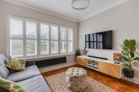 undefined, South Rise, Llanishen, Cardiff