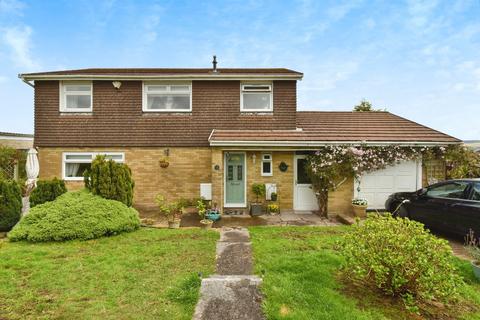4 bedroom detached house for sale, Harlech Drive, MERTHYR TYDFIL