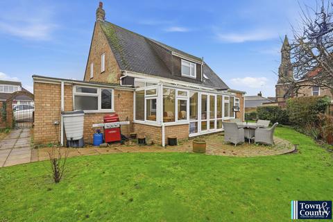 3 bedroom house for sale, Richard Avenue, Brightlingsea, Colchester, CO7