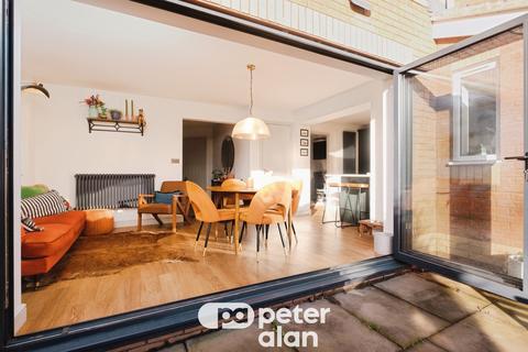 3 bedroom detached house for sale, Hamilton Way, MONMOUTH