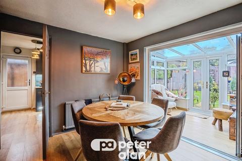 4 bedroom detached house for sale, Chapel Close, Wyesham, Monmouth