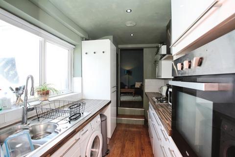 2 bedroom flat for sale, Somerset Road, Newport