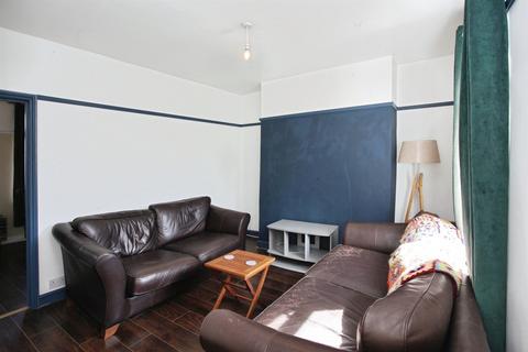 3 bedroom terraced house for sale, Cefn Road, Rogerstone, Newport