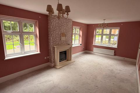 4 bedroom detached house for sale, Great Field Close, Llanwern, Newport