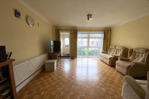 2 bedroom terraced house for sale, Sheepcote Close, Hounslow
