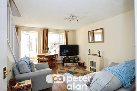 2 bedroom terraced house for sale, Oak Tree Drive, Rogerstone, Newport