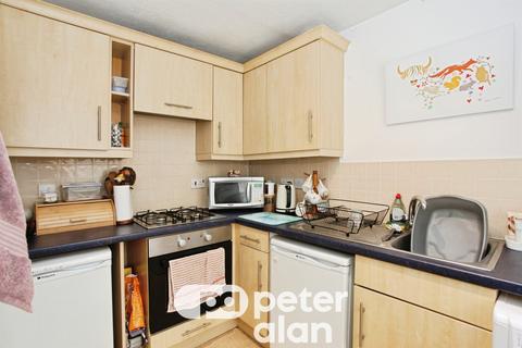 2 bedroom terraced house for sale, Oak Tree Drive, Rogerstone, Newport