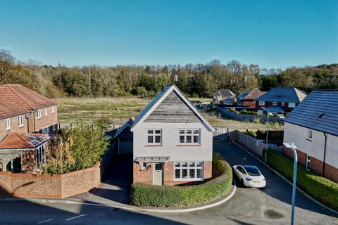 3 bedroom detached house for sale, Fairway Road, Bassaleg, Newport