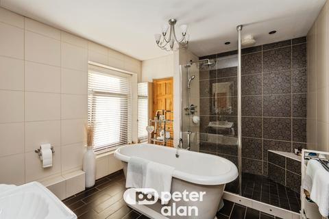 3 bedroom detached house for sale, Henfaes Road, Tonna, NEATH