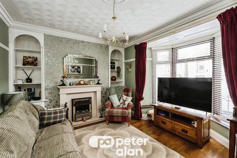3 bedroom detached house for sale, Henfaes Road, Tonna, NEATH
