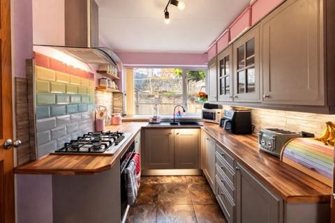 undefined, Shelone Terrace, NEATH