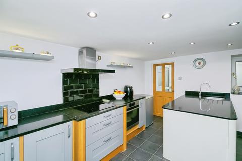 3 bedroom cottage for sale, Crown Road, Kenfig Hill, Bridgend