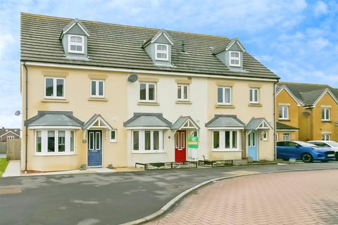 4 bedroom terraced house for sale, Cilgant Y Lein, Pyle, BRIDGEND